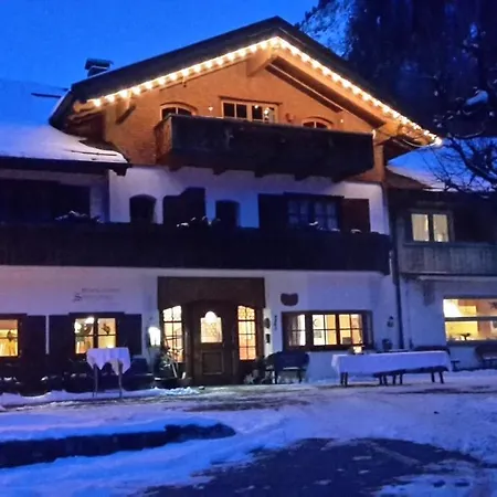 Ferienparadies Spielmannsau 3*